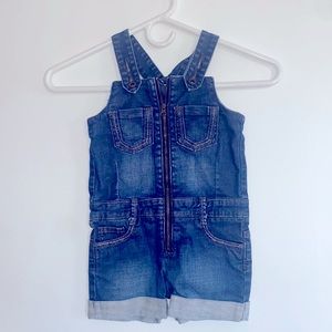 DKNY LIKE NEW! short alls! Perfect spring outfit!